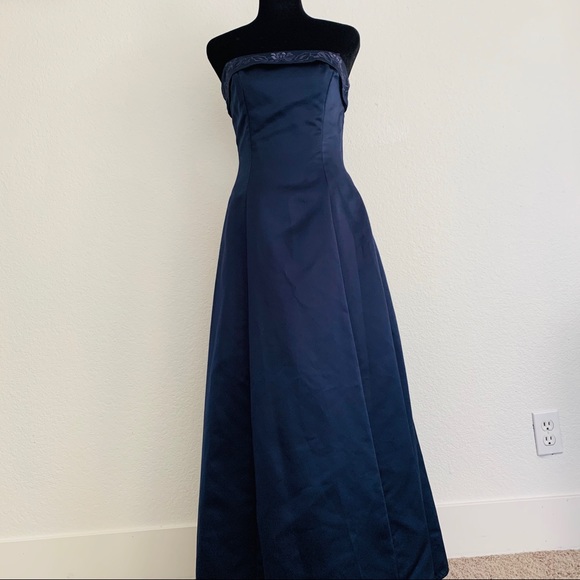 gorgeous women's dresses